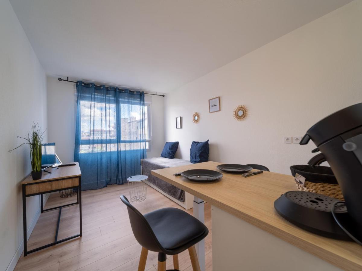 Appartement Climatise Avec Parking A 6Min A Pied De La Gare St Charles Marselha Exterior foto