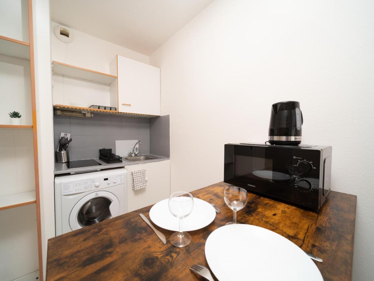 Appartement Climatise Avec Parking A 6Min A Pied De La Gare St Charles Marselha Exterior foto