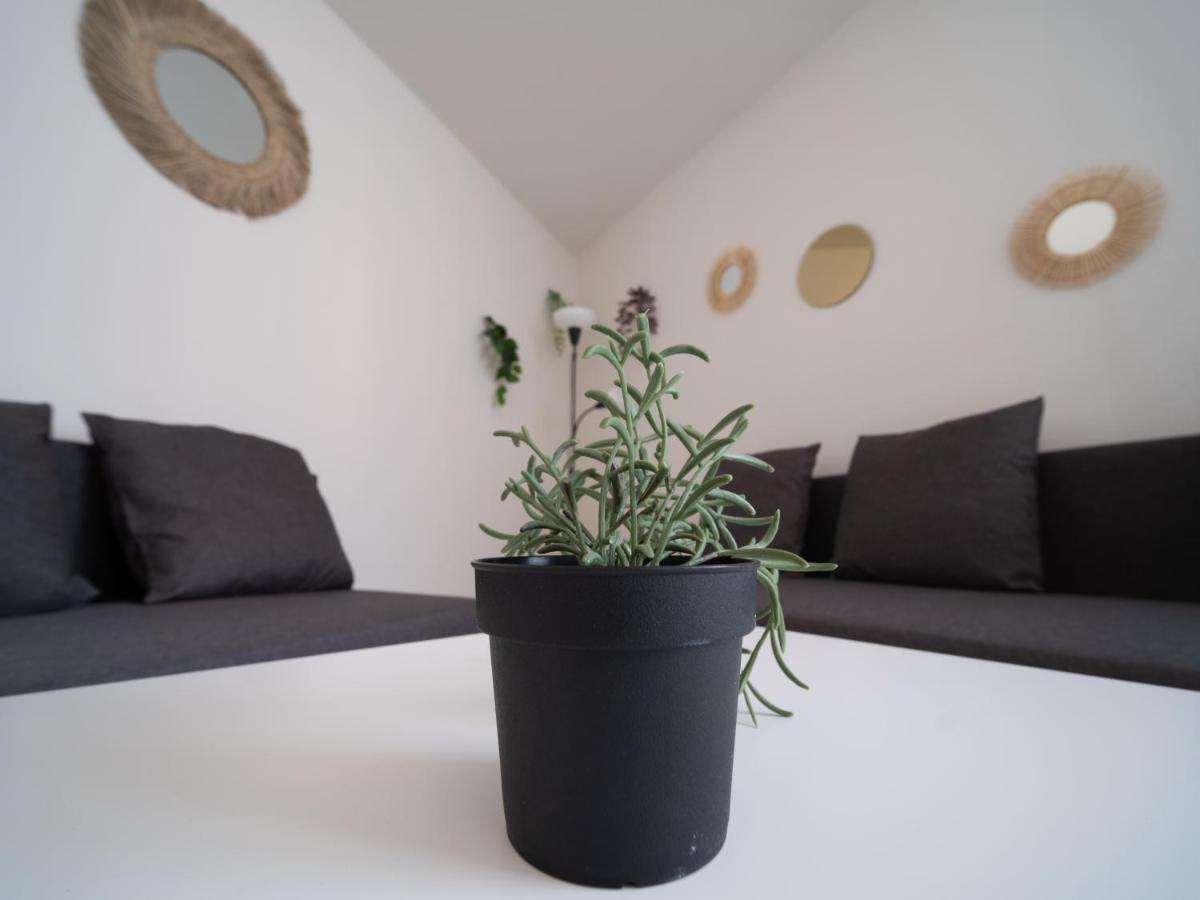 Appartement Climatise Avec Parking A 6Min A Pied De La Gare St Charles Marselha Exterior foto