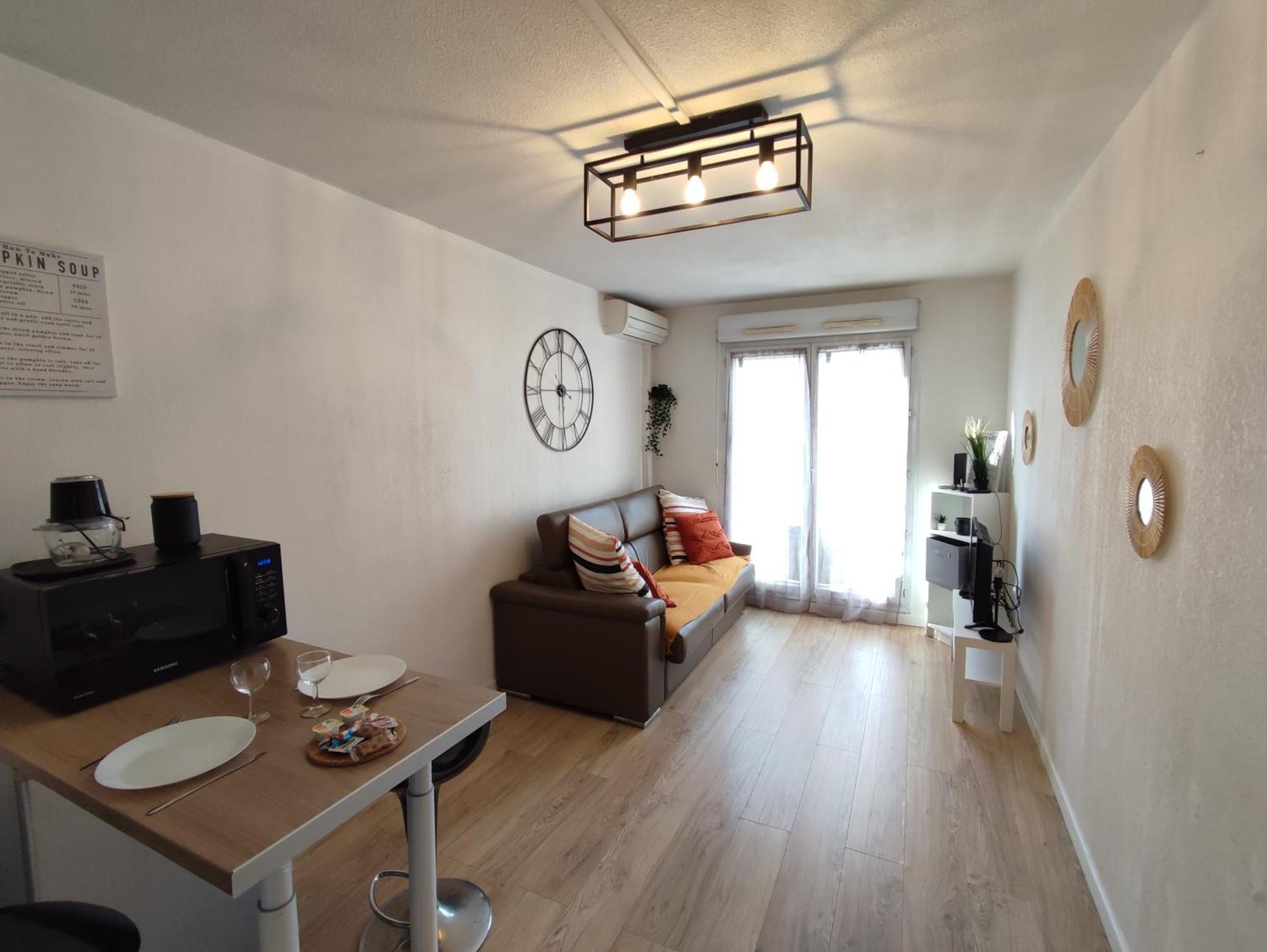 Appartement Climatise Avec Parking A 6Min A Pied De La Gare St Charles Marselha Exterior foto